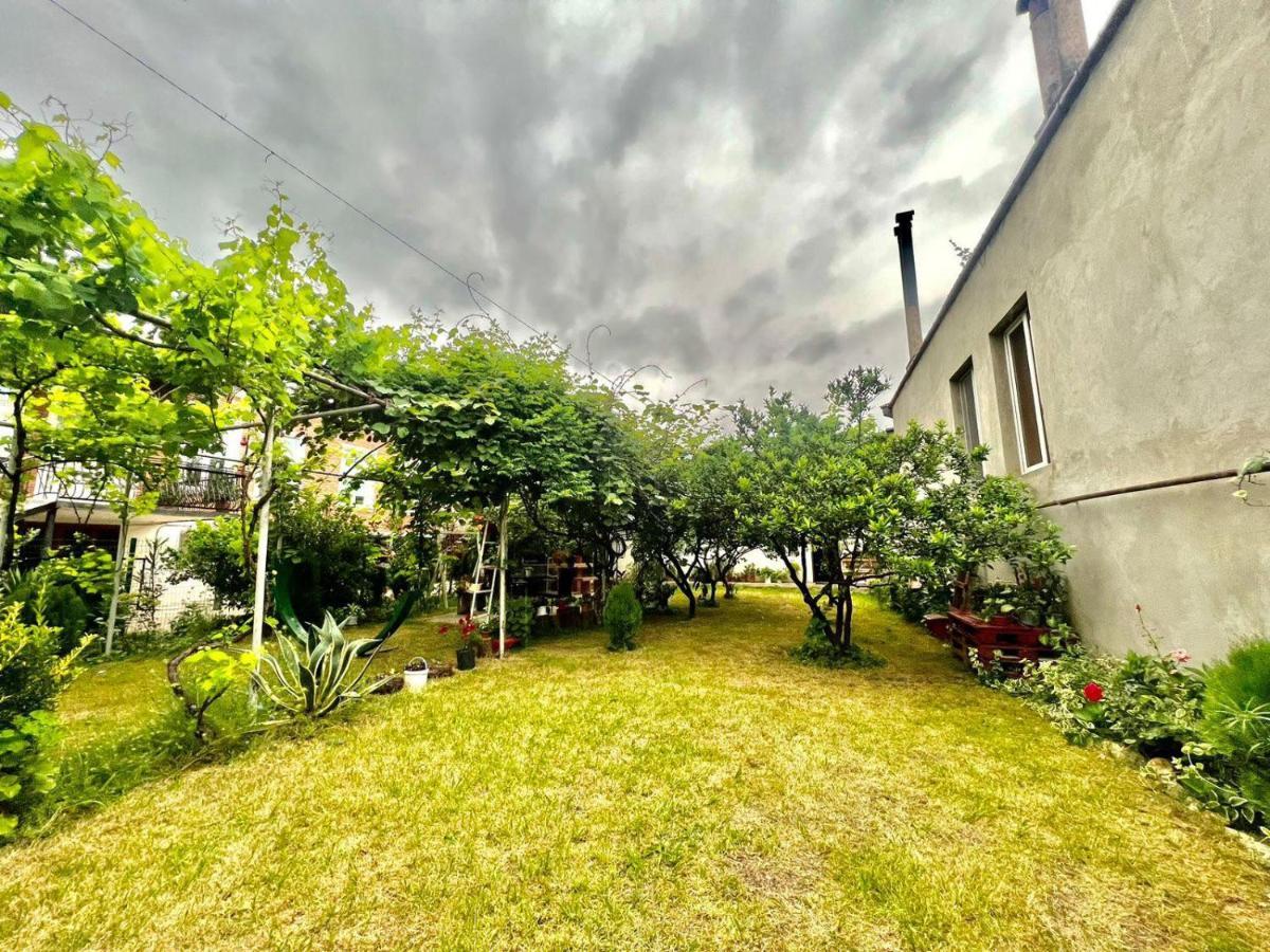 House Of Greenery クタイシ エクステリア 写真
